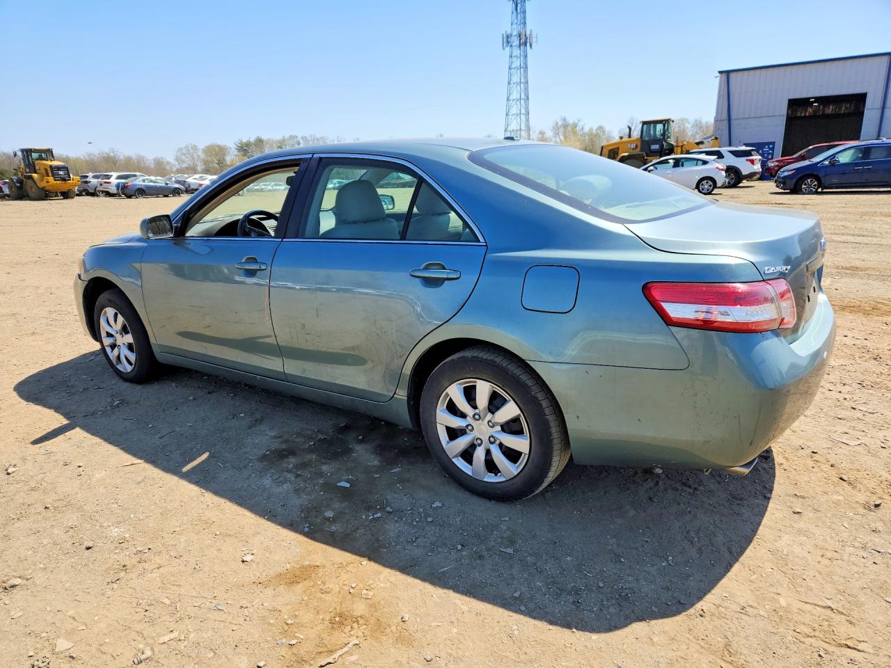 Toyota Camry Le V6
