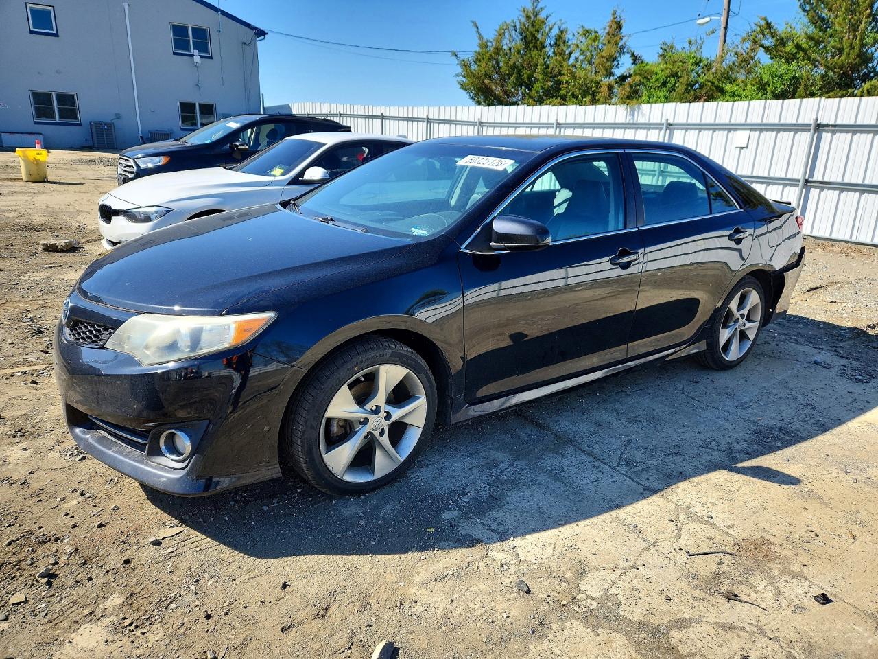 Salvage Toyota Camry Image