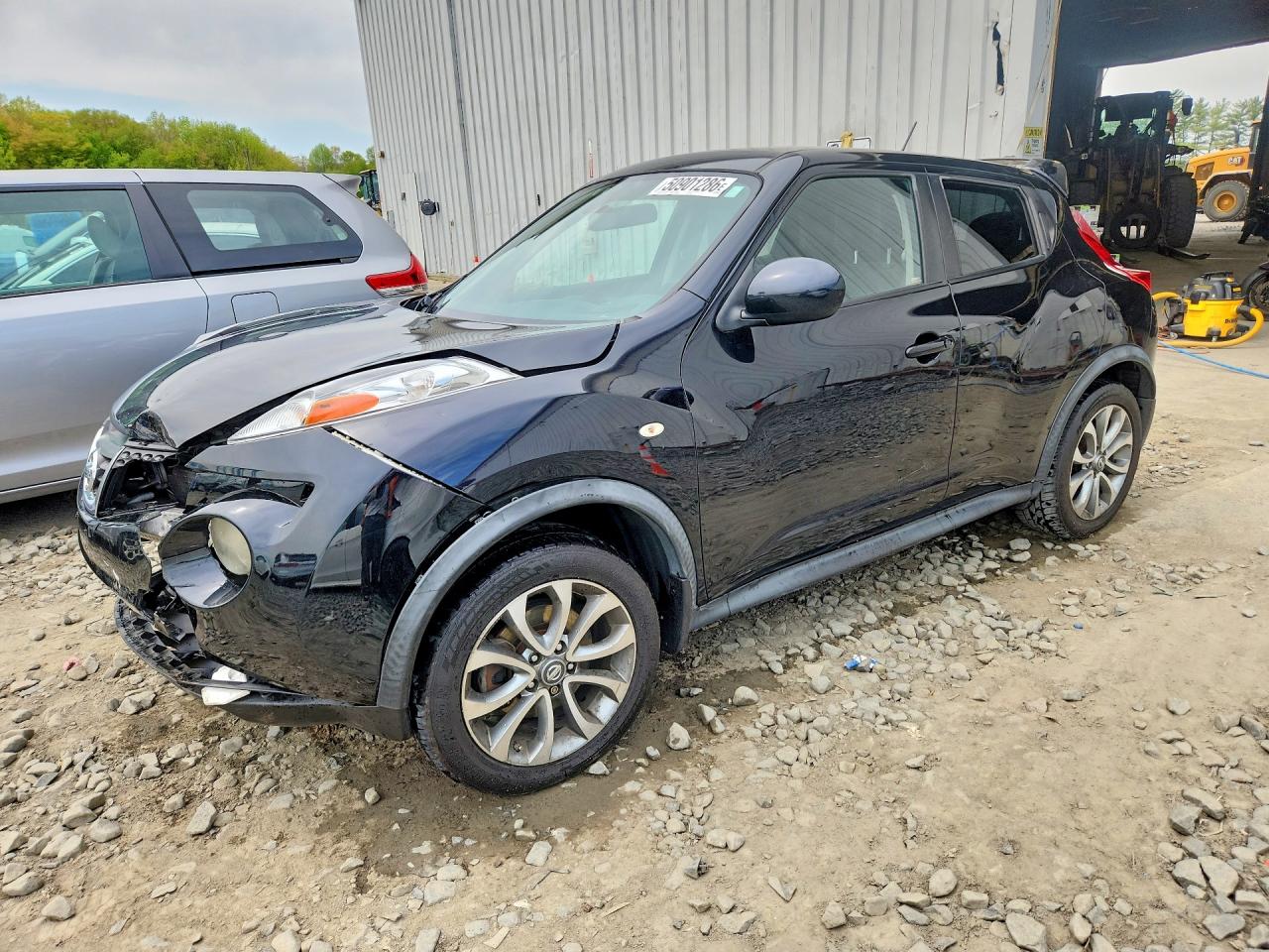 Salvage Nissan JUKE Image
