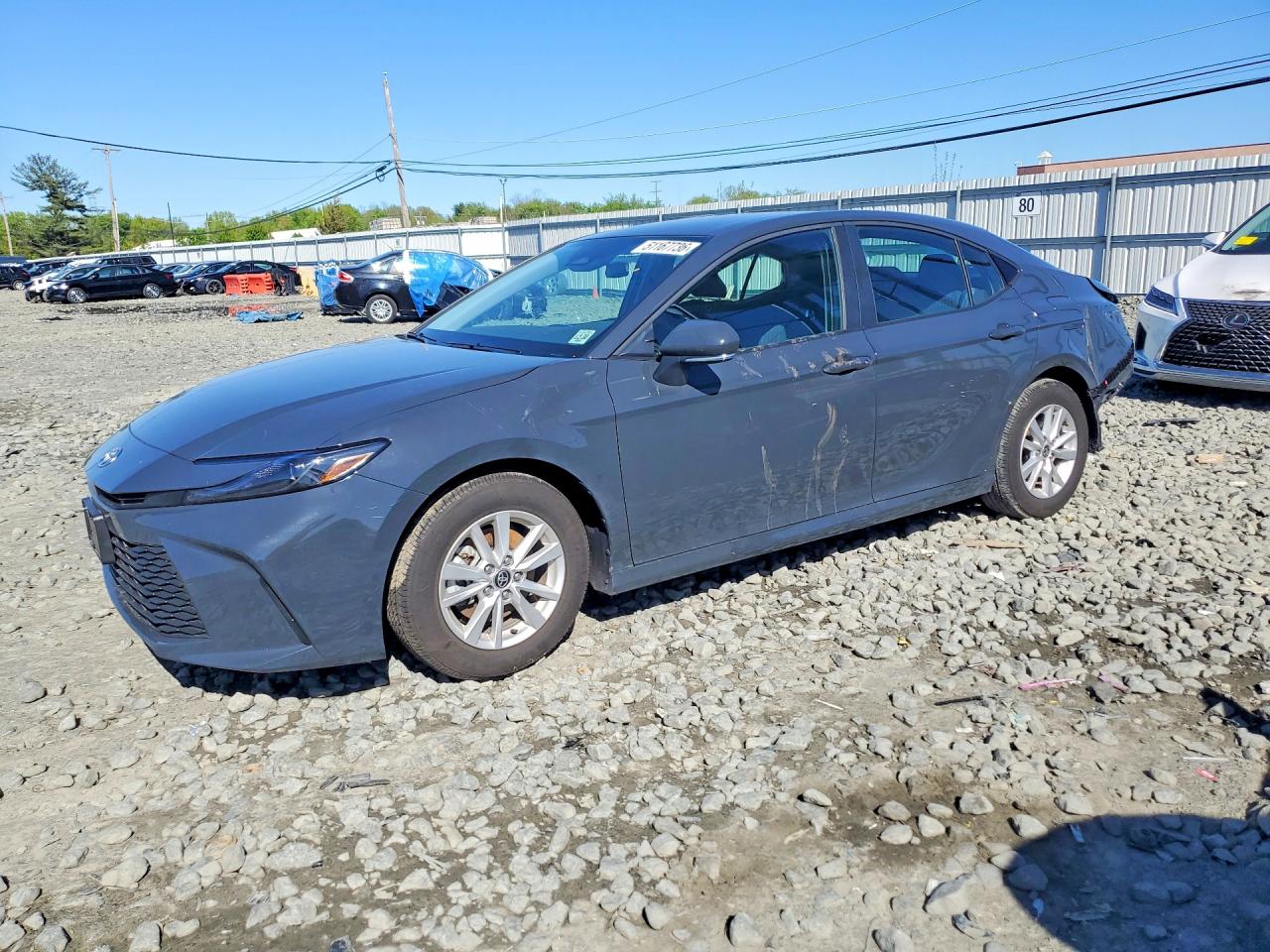 Salvage Toyota Camry Image