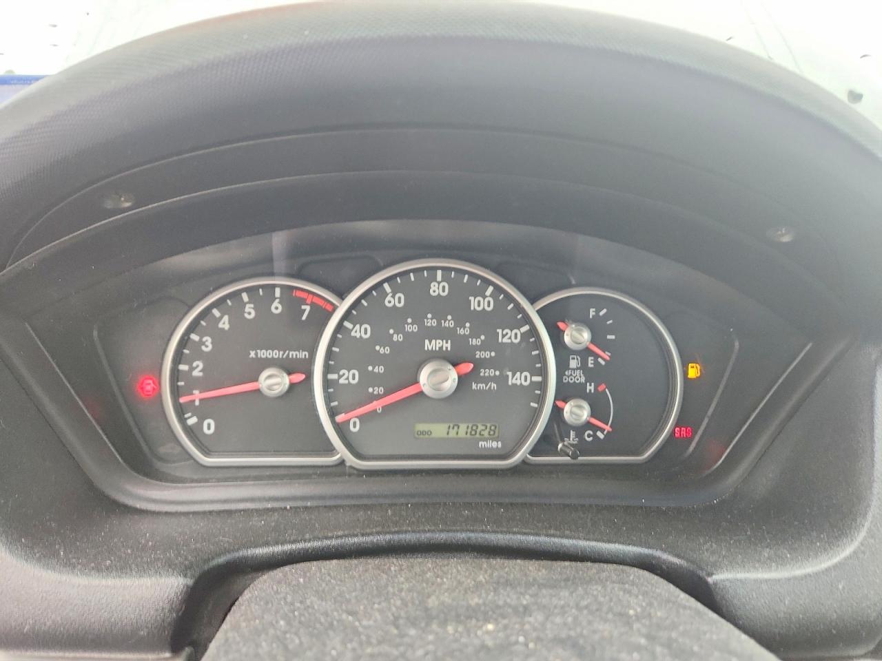Mitsubishi Galant Es Medium