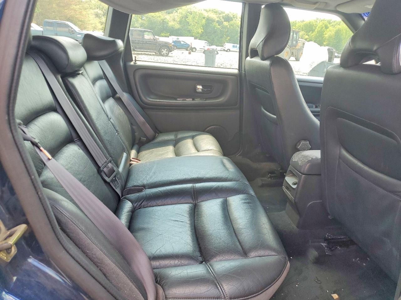 Volvo V70 Base