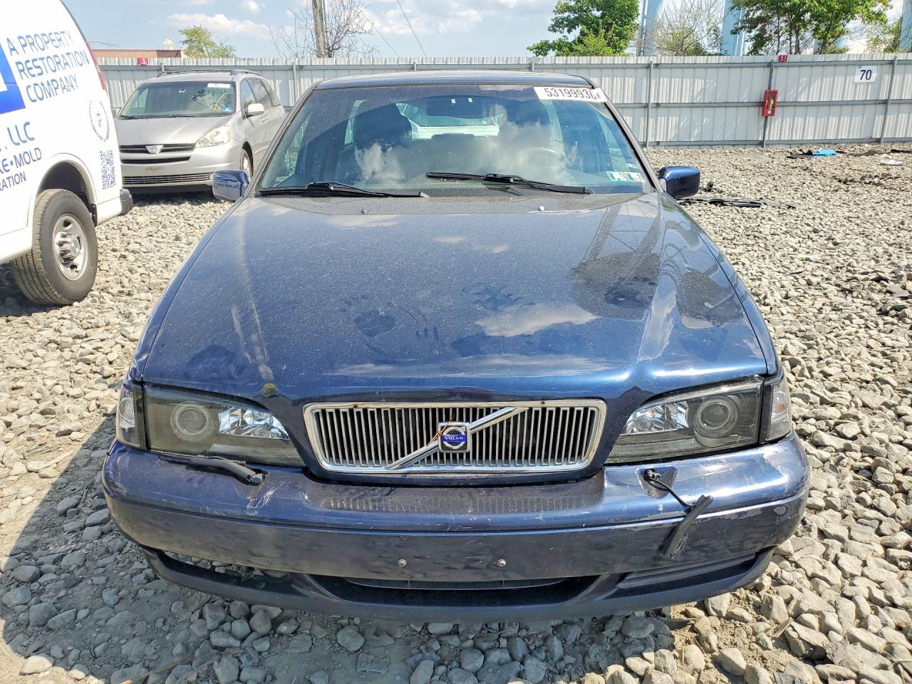 Volvo V70 Base