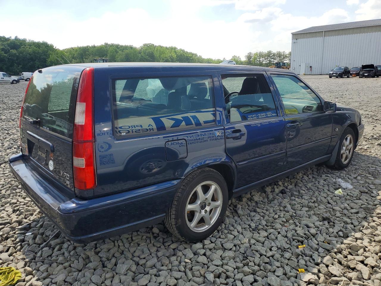 Volvo V70 Base
