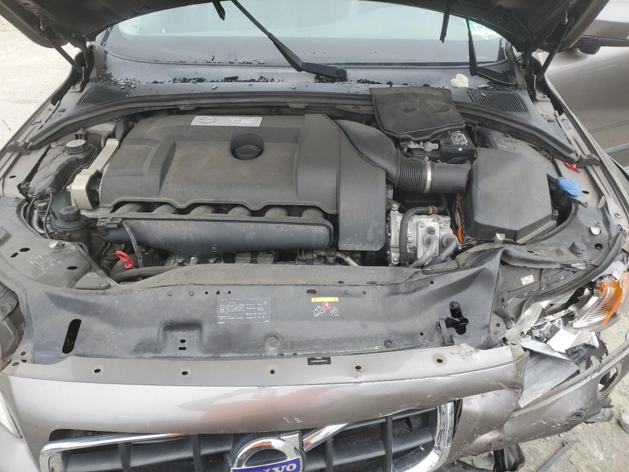Volvo XC70 T6