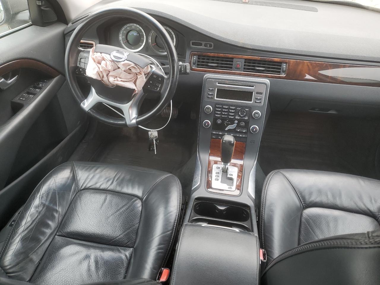 Volvo XC70 T6