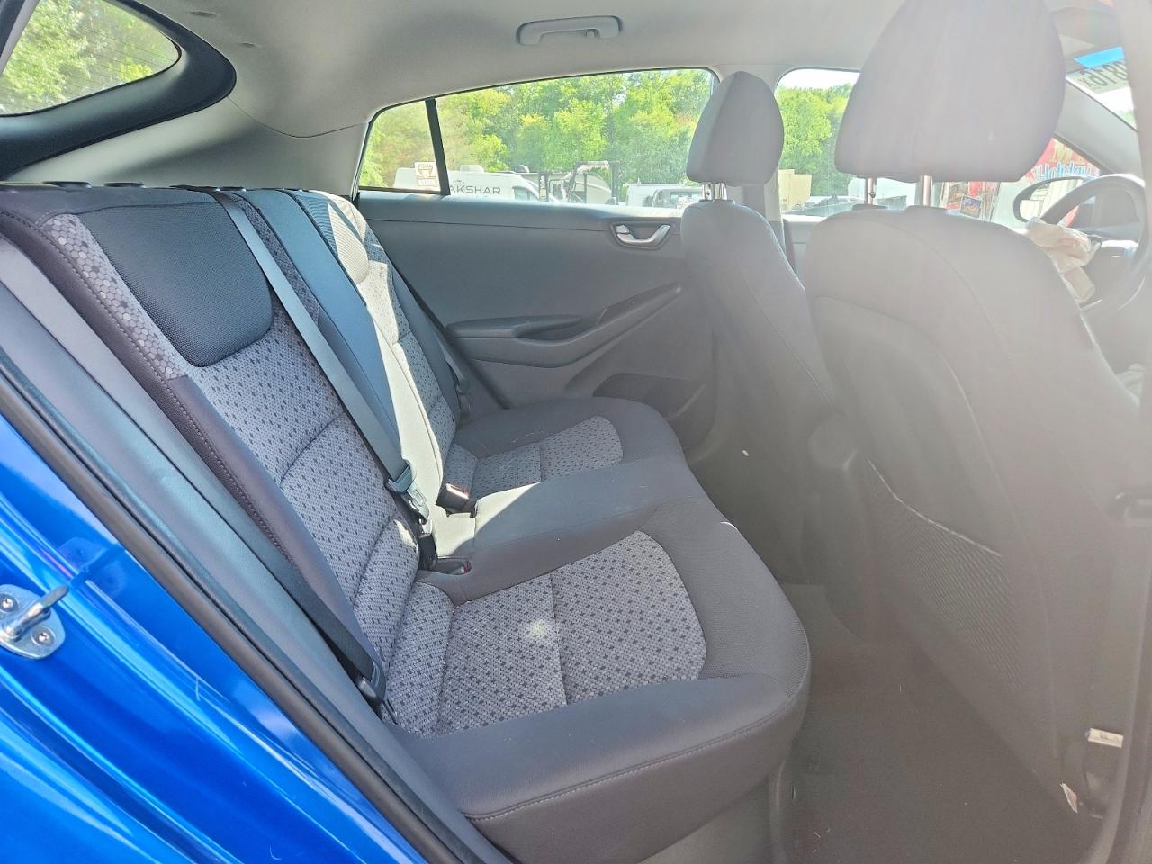 Hyundai Ioniq Blue