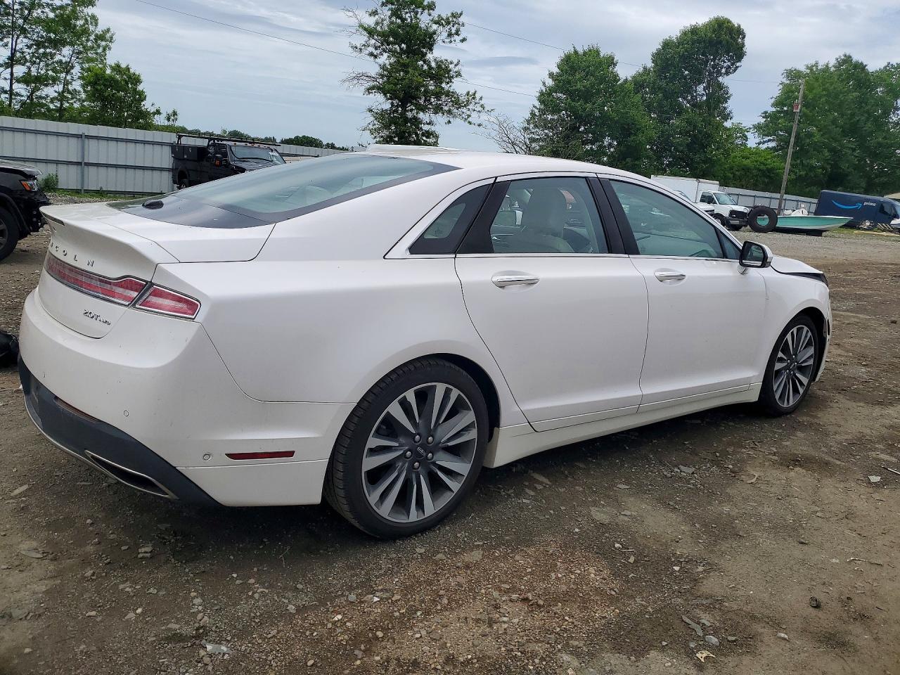 Lincoln MKZ Reserve