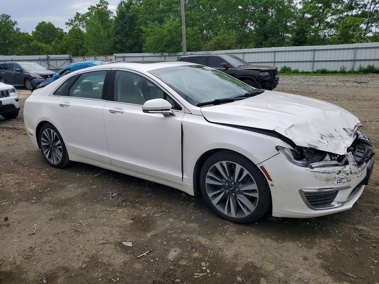 Lincoln MKZ Reserve