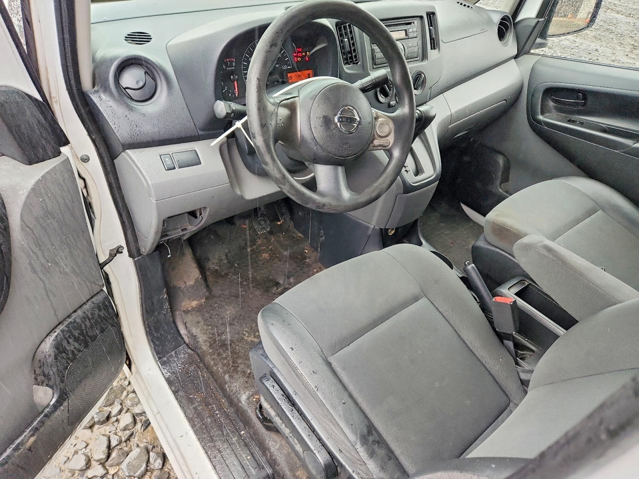 Nissan Nv S