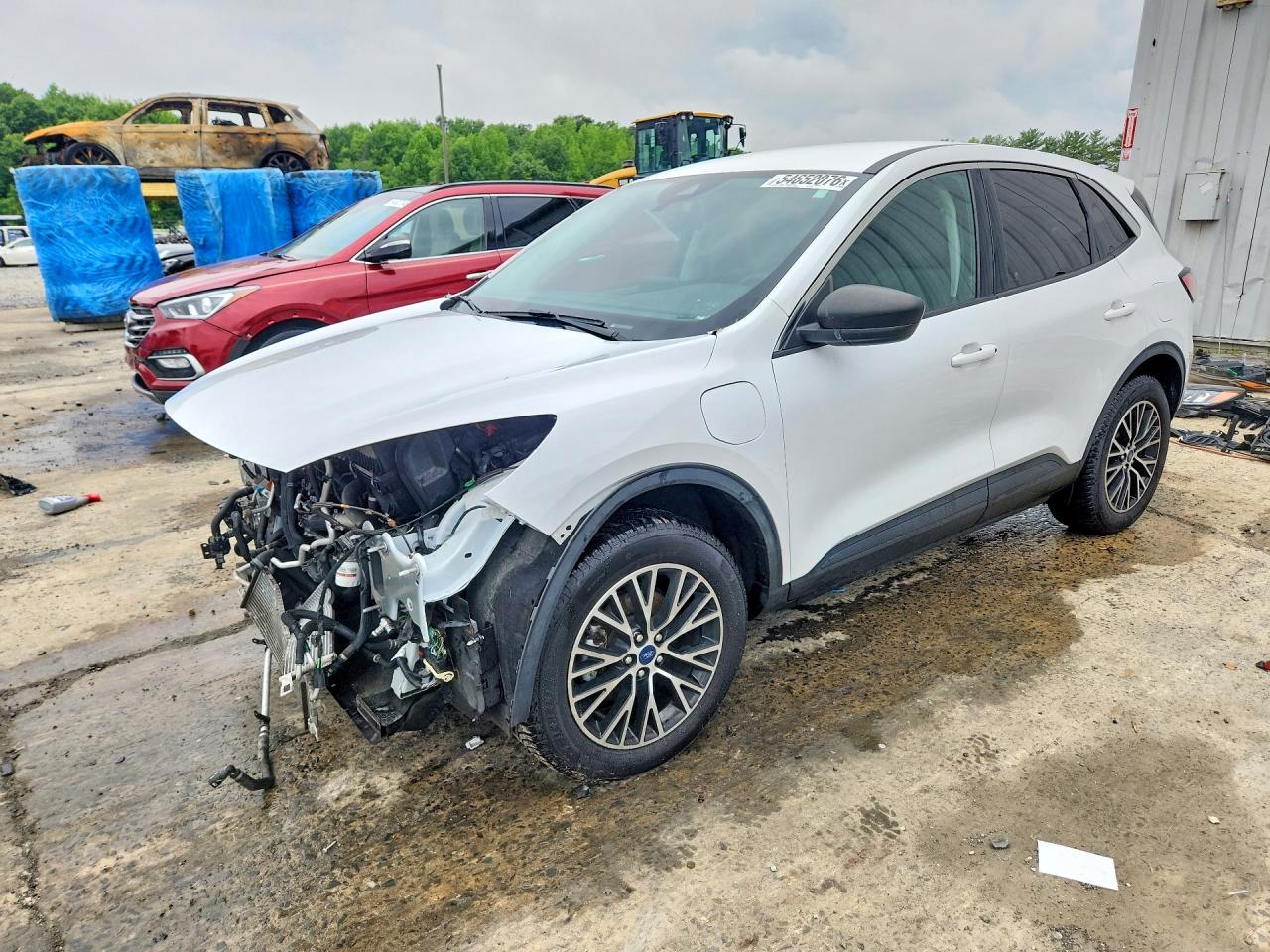 Salvage Ford Escape Image