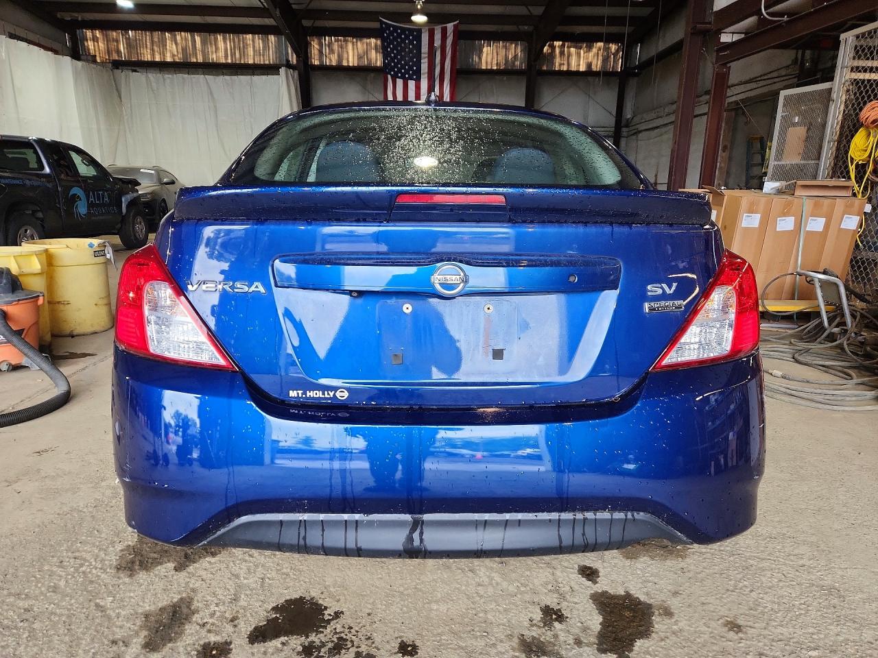Nissan Versa Sv