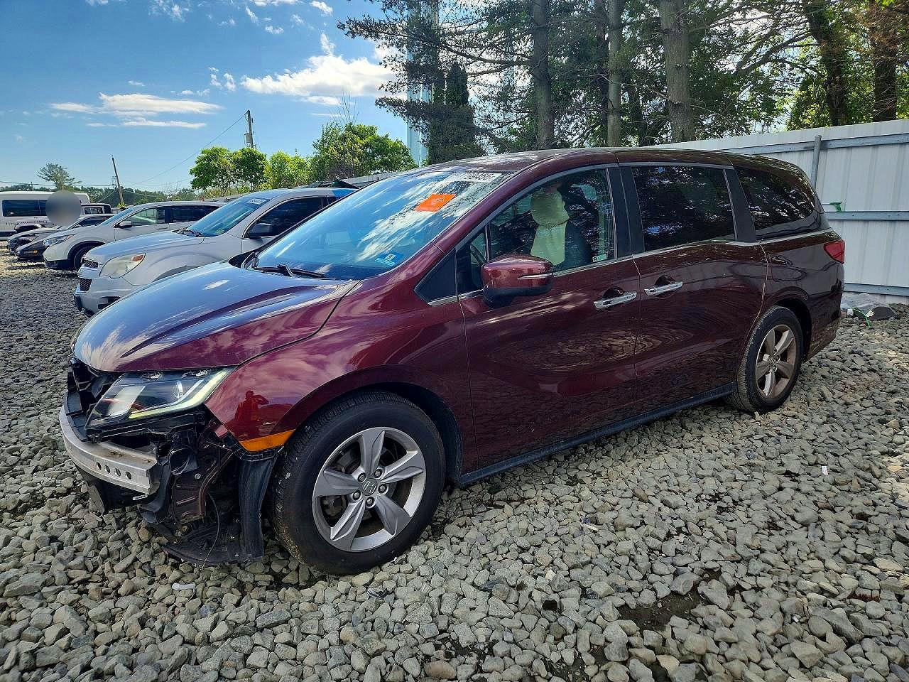 Salvage Honda Odyssey Image