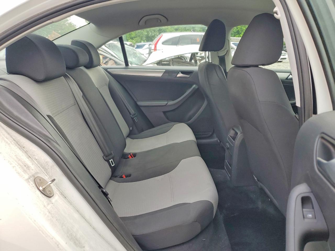 Volkswagen Jetta S