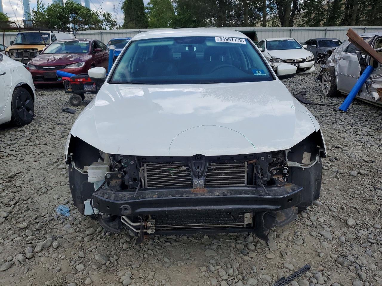 Volkswagen Jetta S