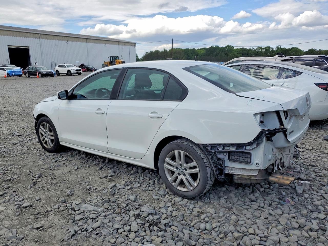 Volkswagen Jetta S