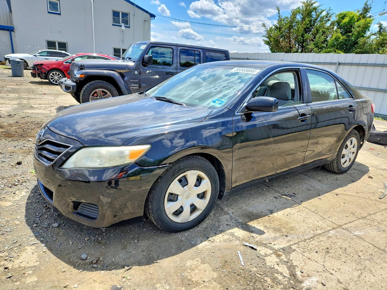 Salvage Toyota Camry Image