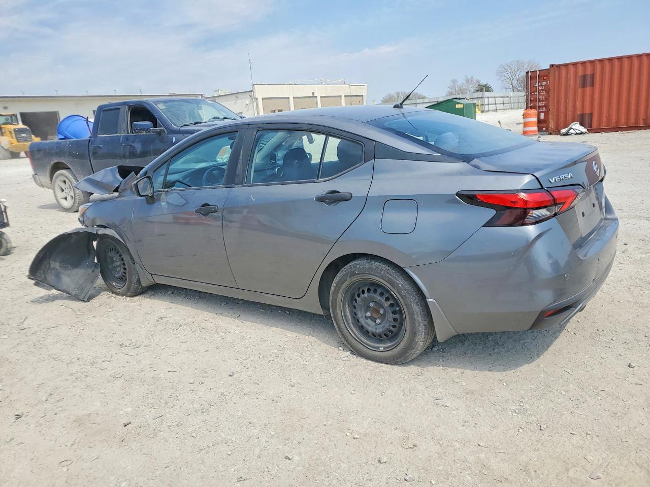 Nissan Versa S
