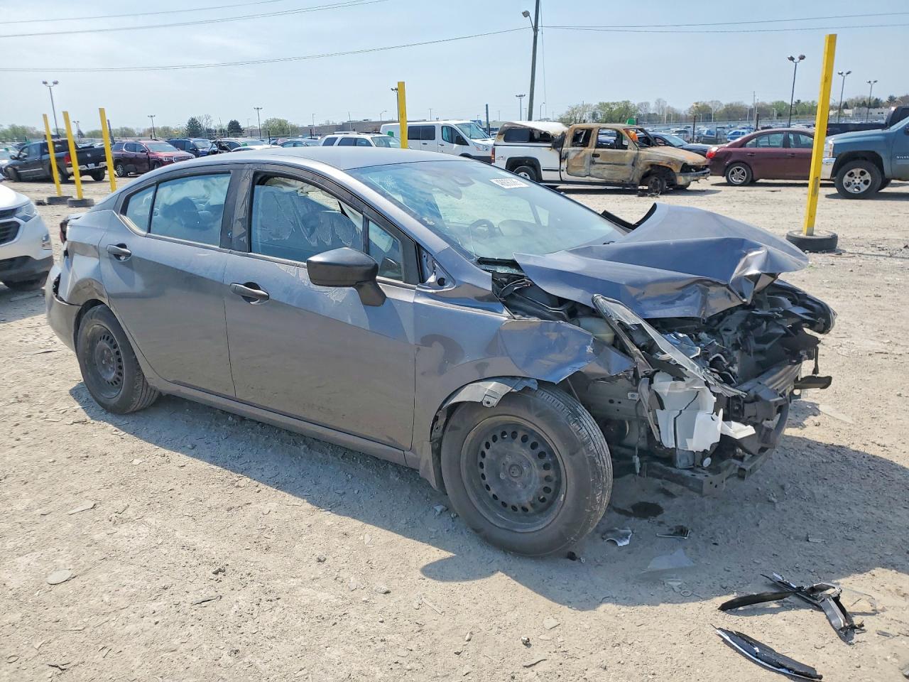 Nissan Versa S