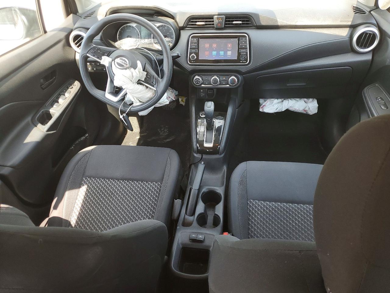 Nissan Versa S