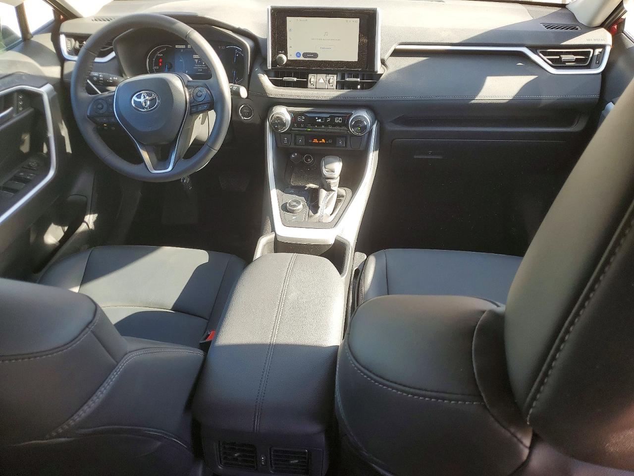 Toyota RAV4 Xle Premium