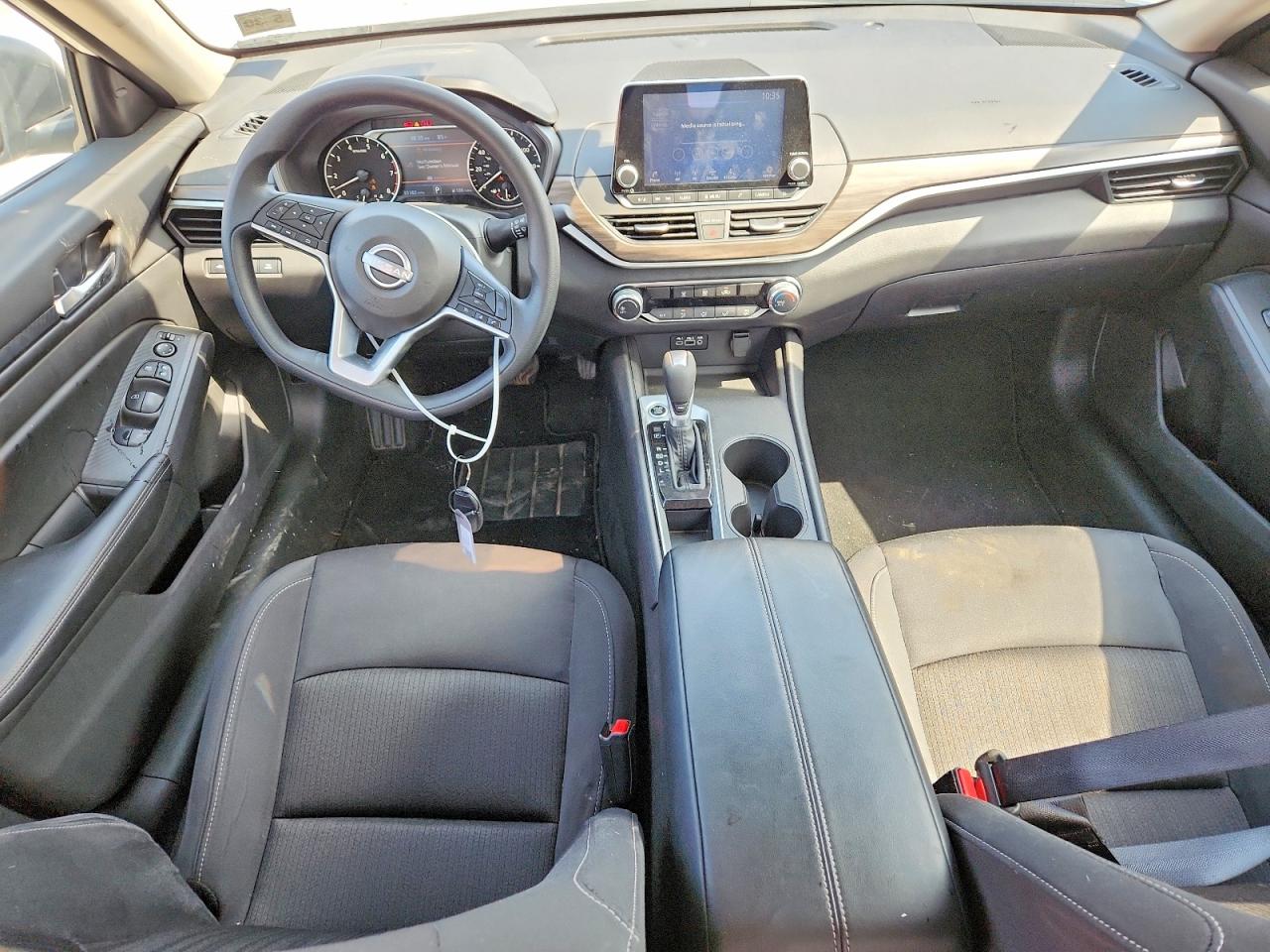 Nissan Altima Sv