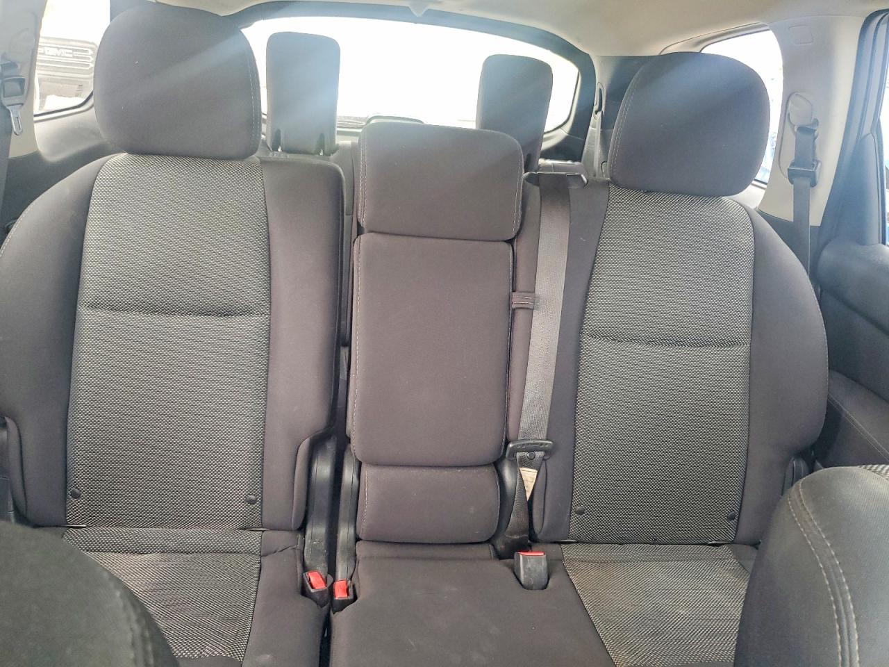 Nissan Pathfinder S