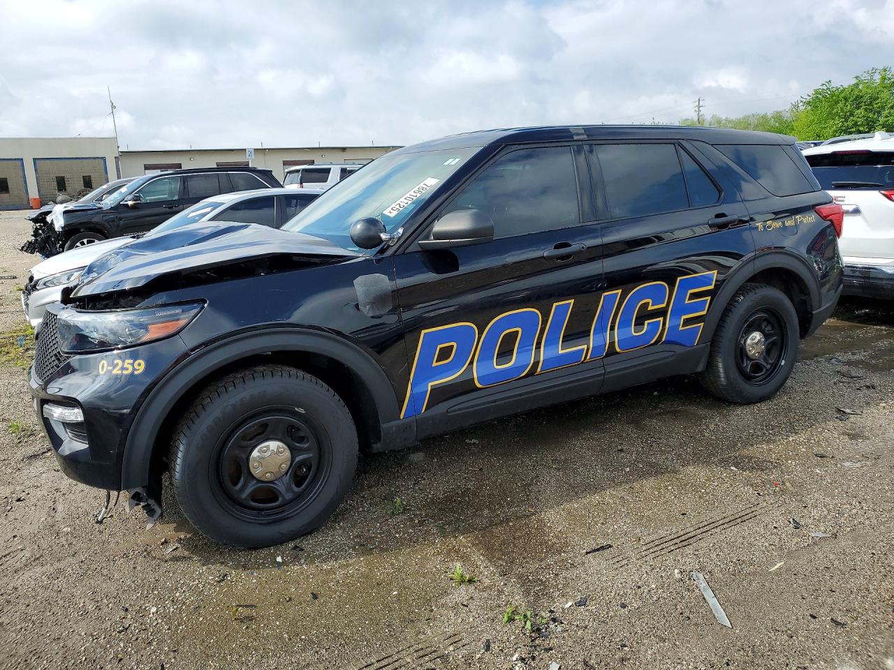 Salvage Ford Explorer Image
