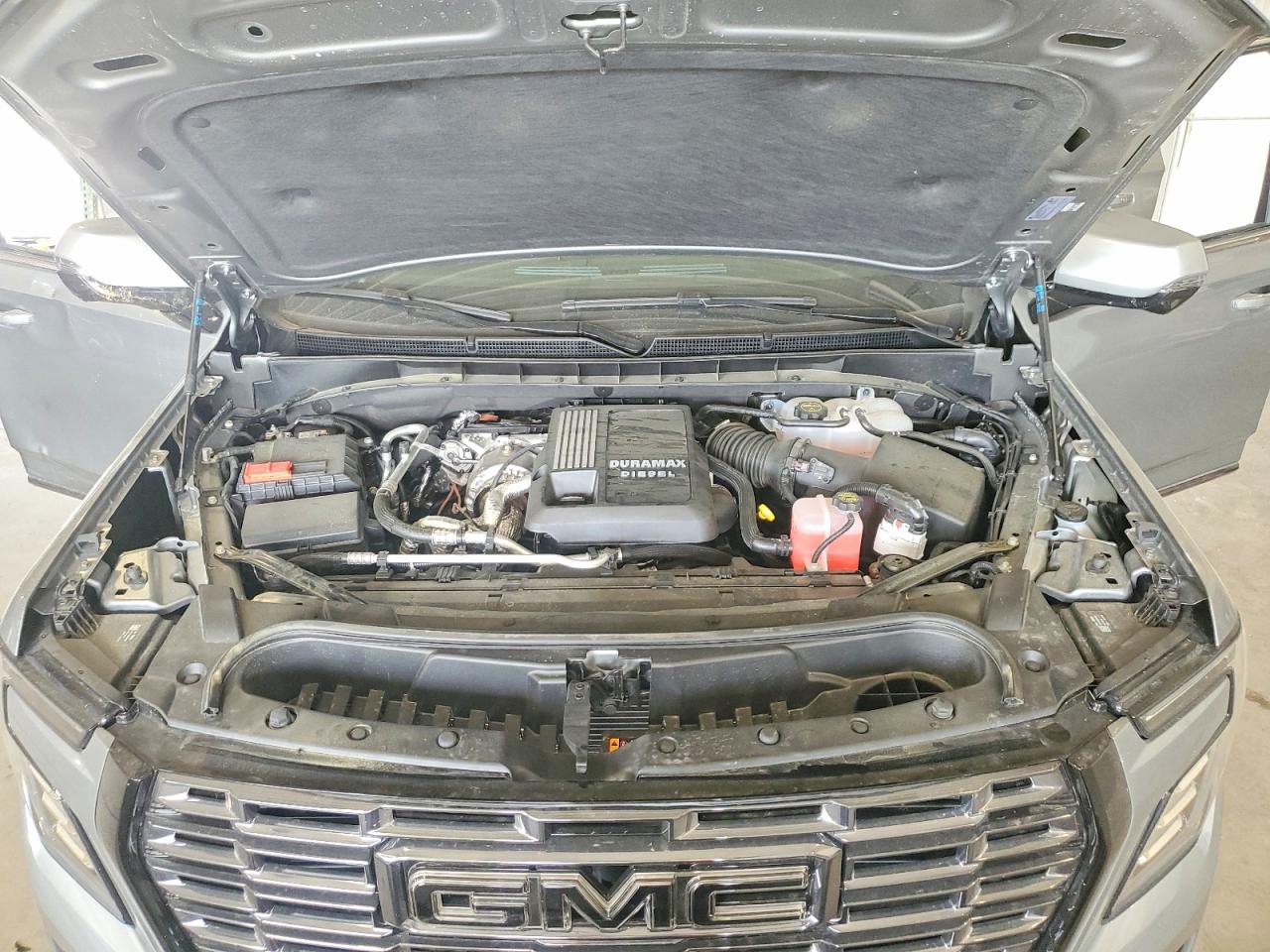 GMC Yukon Denali Ultimate