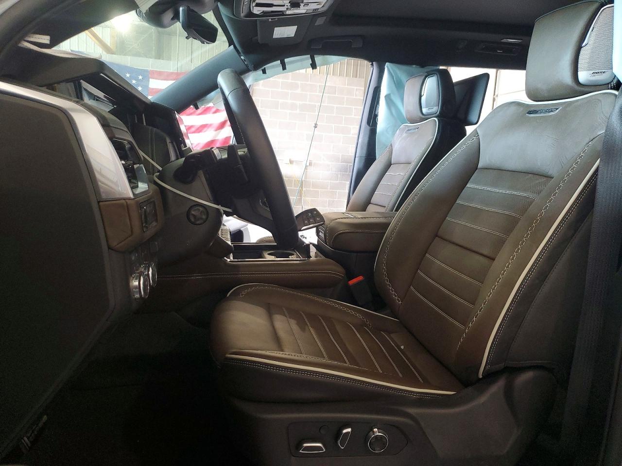 GMC Yukon Denali Ultimate