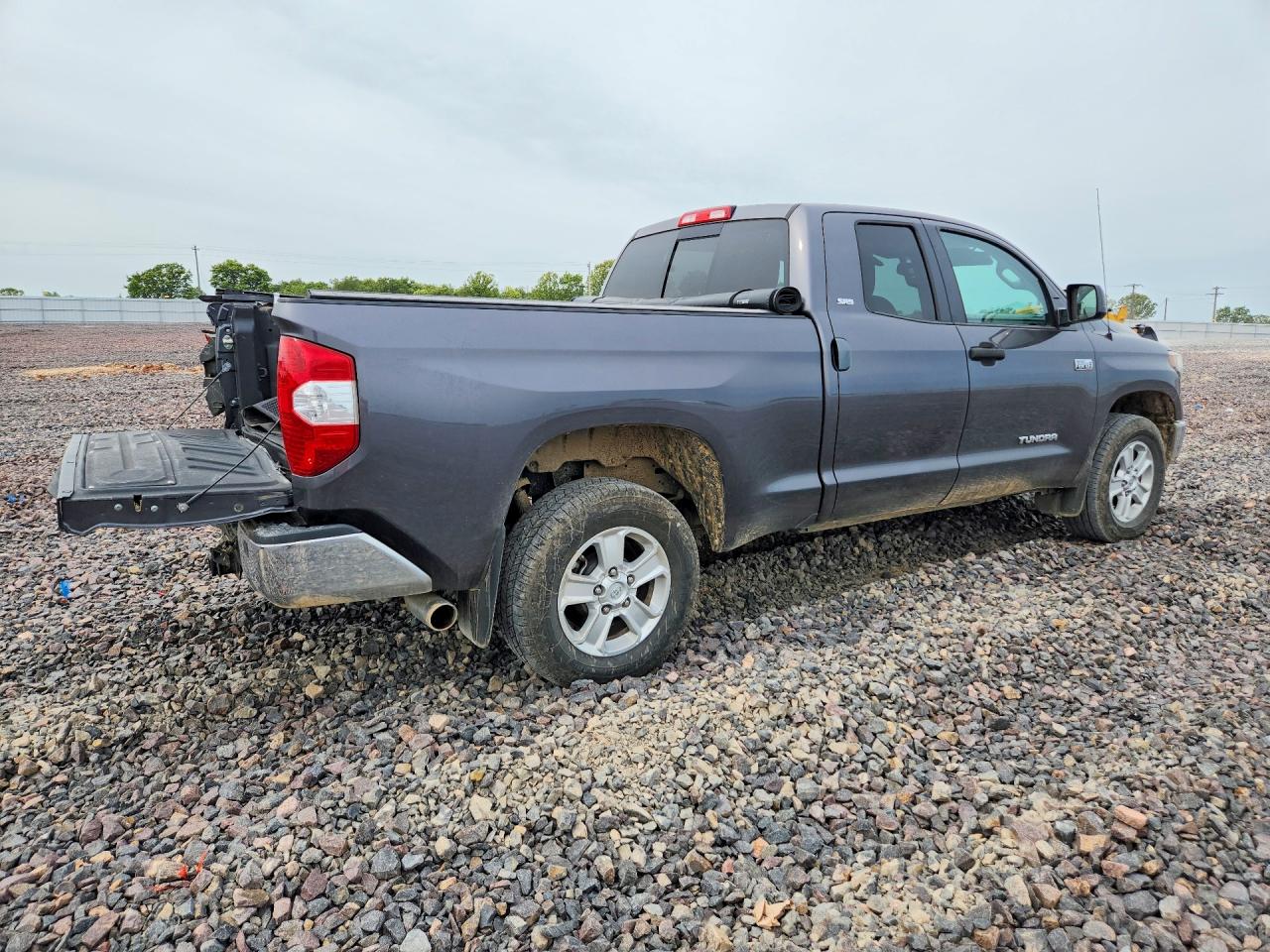 Toyota Tundra Sr5