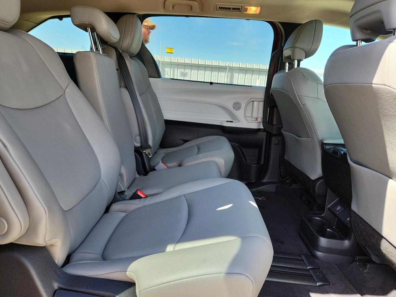 Toyota Sienna Xle 8-passenger