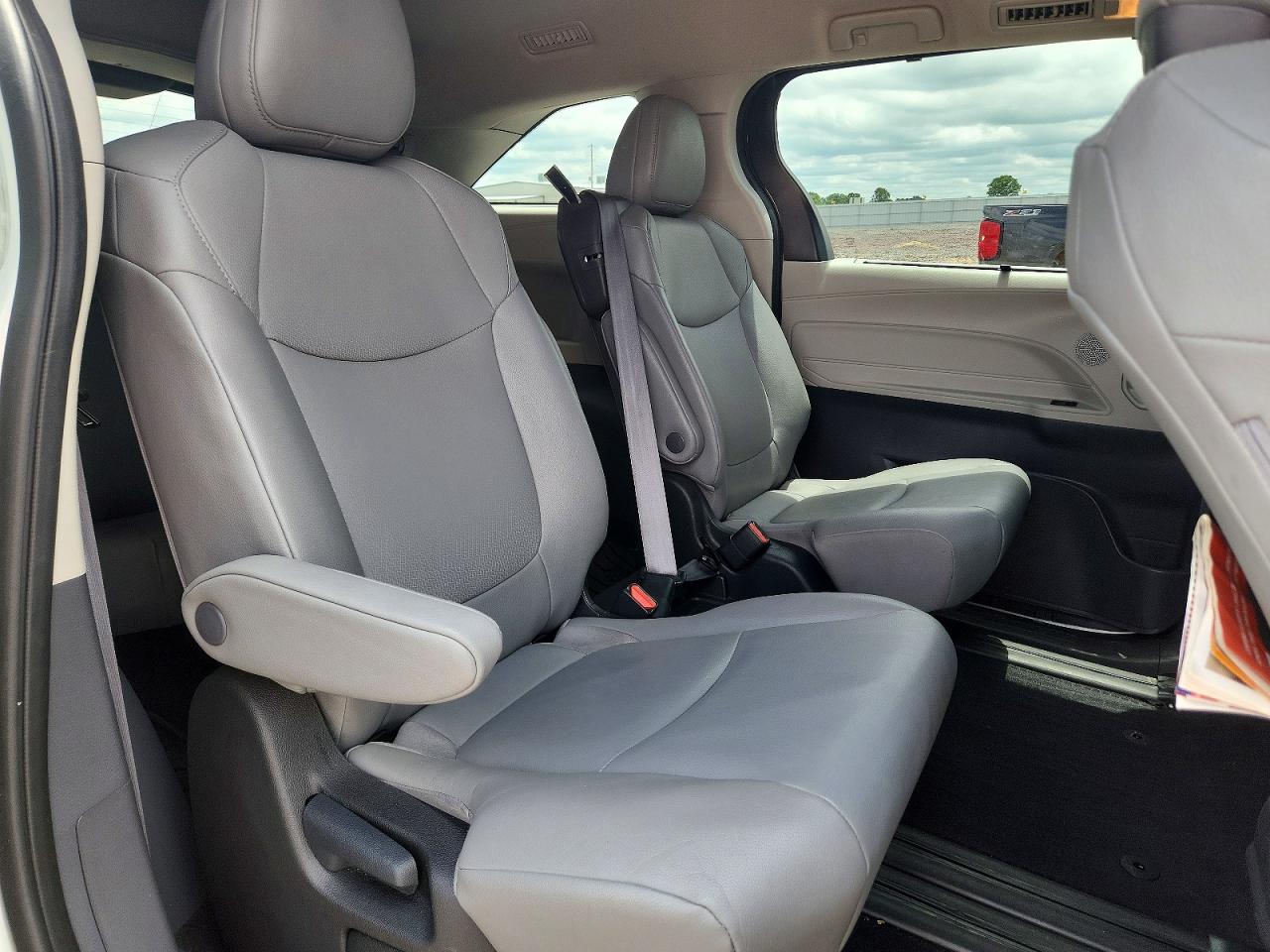 Toyota Sienna Xle