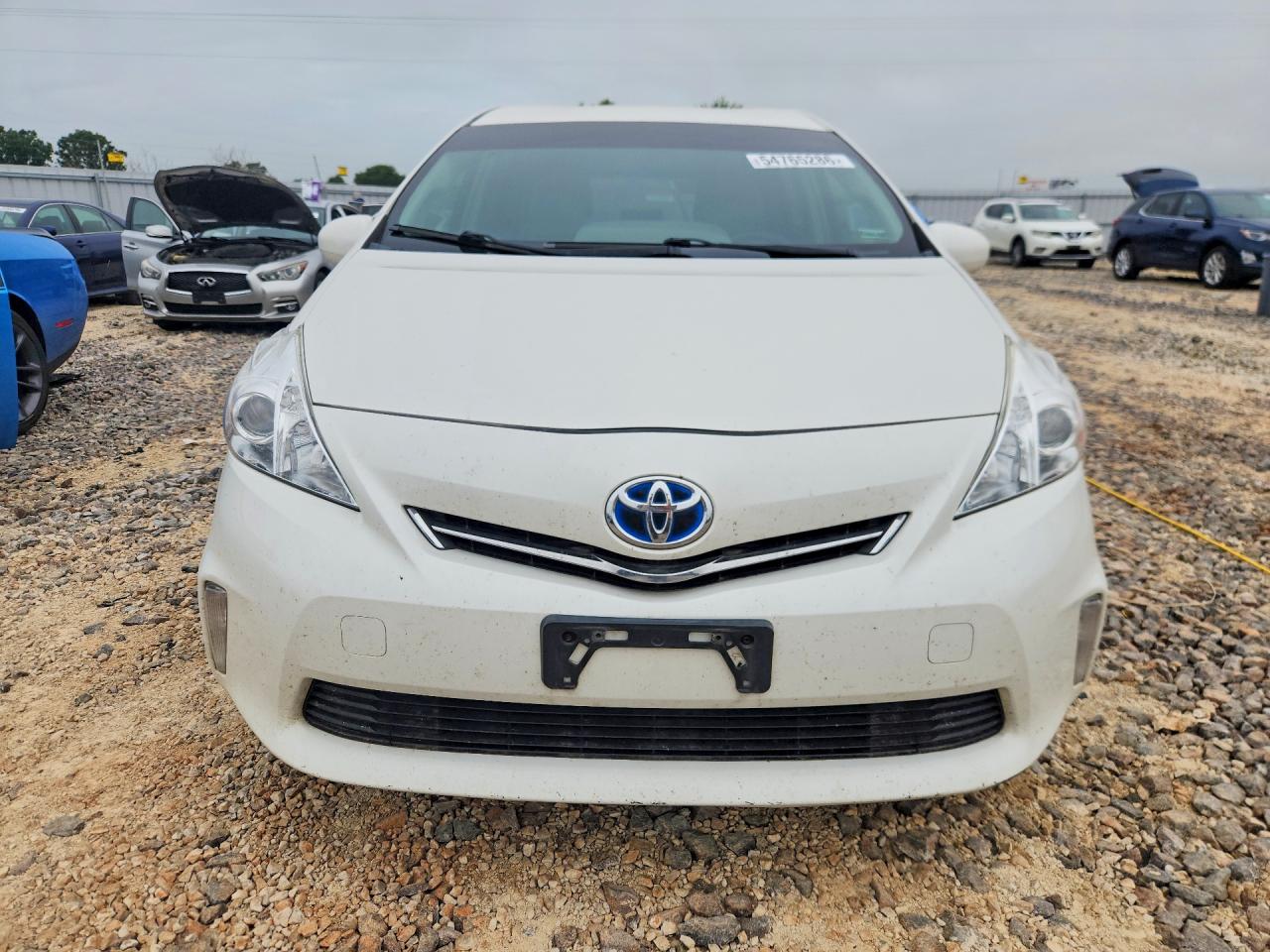 Toyota Prius v Two