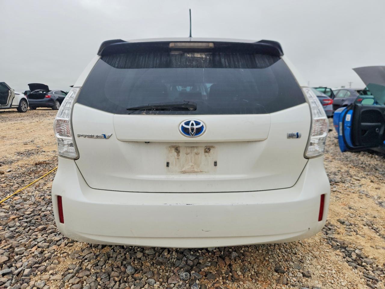 Toyota Prius v Two