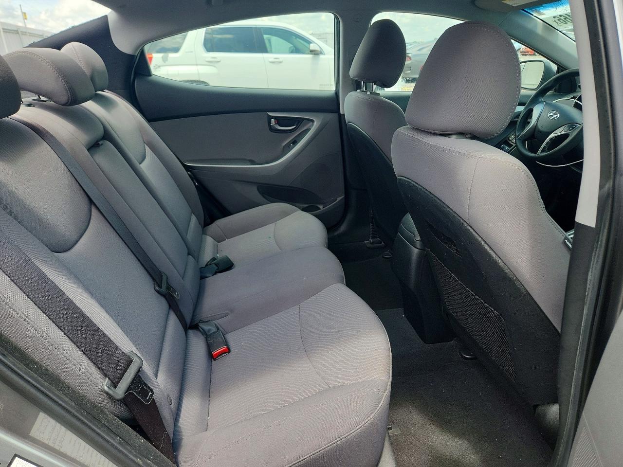 Hyundai ELANTRA Se
