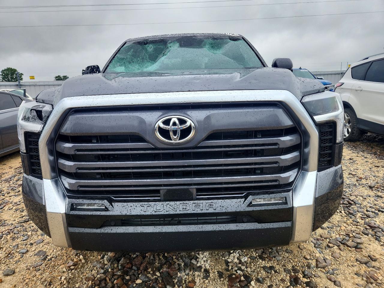 Toyota Tundra Crewmax Limited