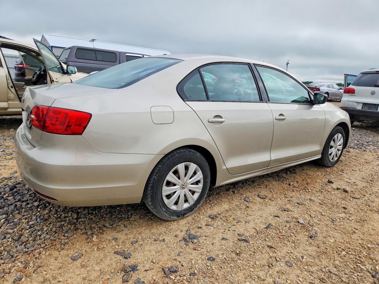 Volkswagen Jetta Base