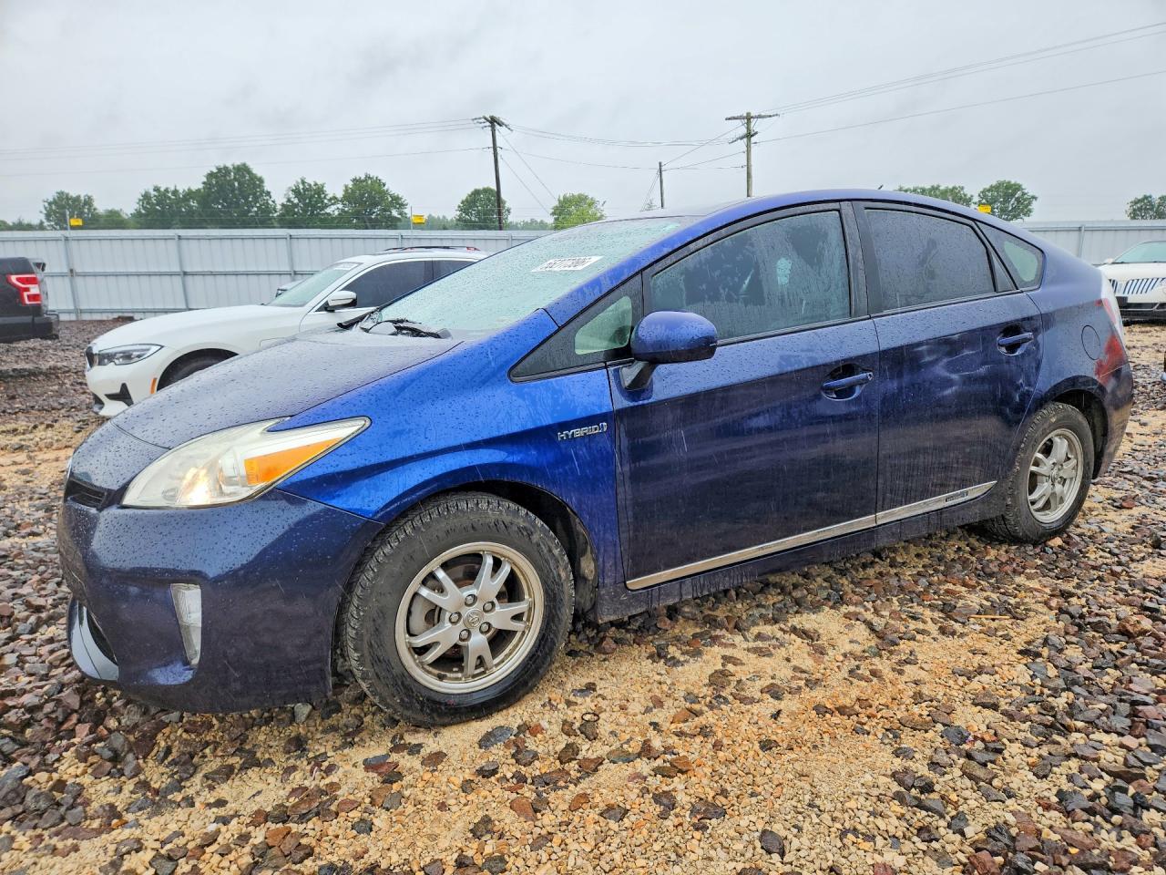 Salvage Toyota Prius Image