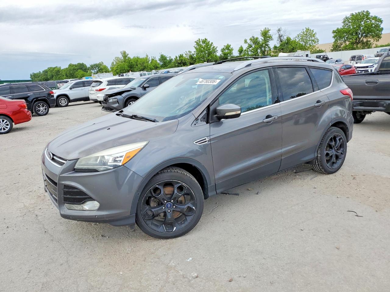 Salvage Ford Escape Image