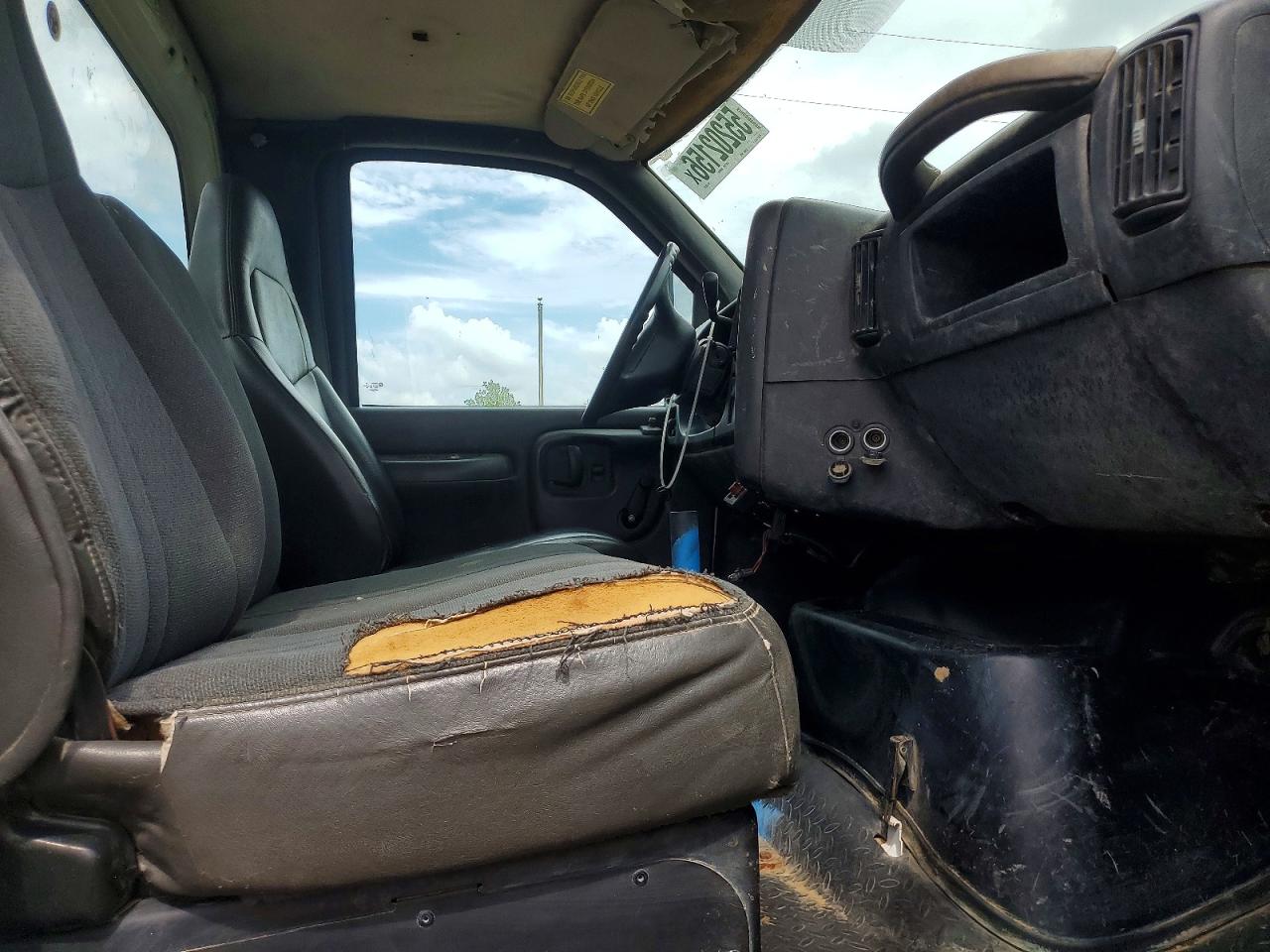 GMC C K R7500 C7c042