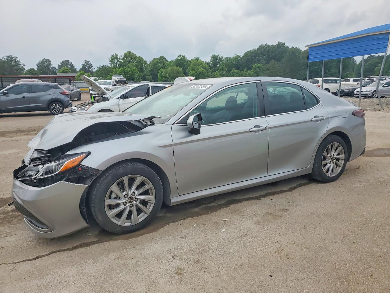 Salvage Toyota Camry Image