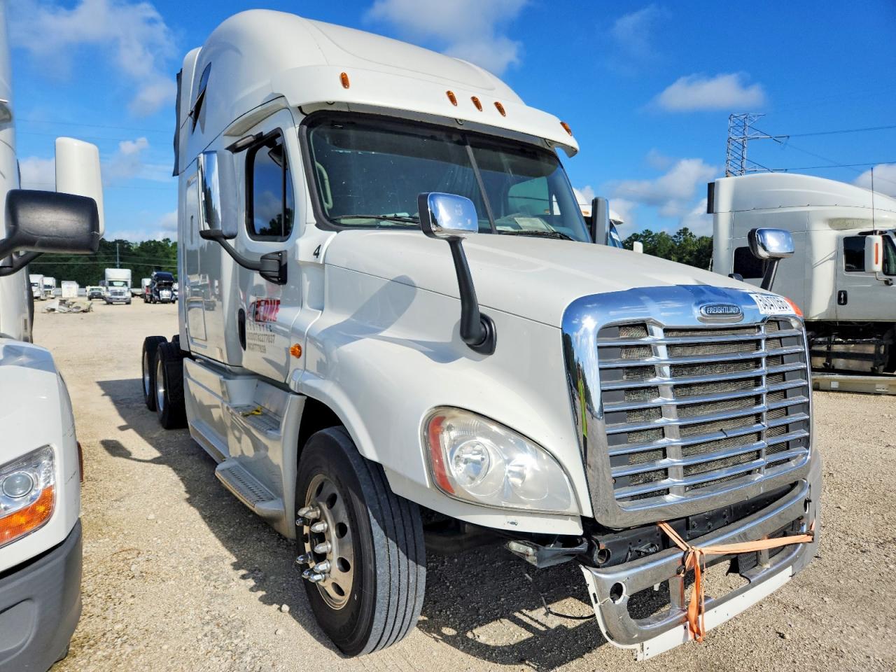 Salvage Freightliner Cascadia 125 Image