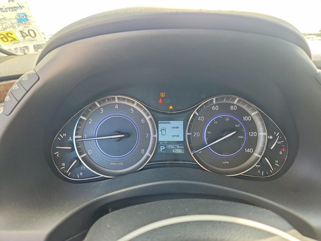 INFINITI Qx Base