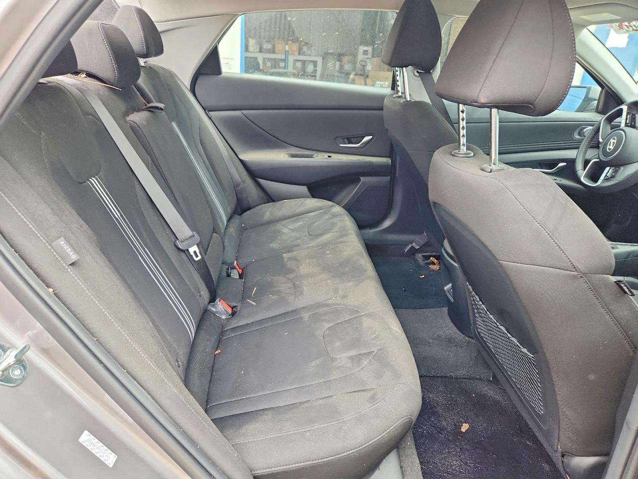 Hyundai ELANTRA Sel