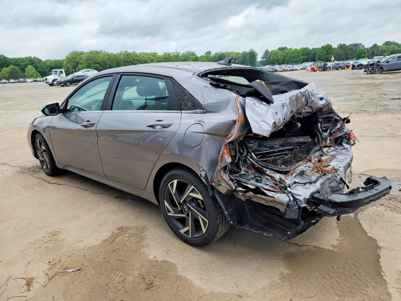 Hyundai ELANTRA Sel