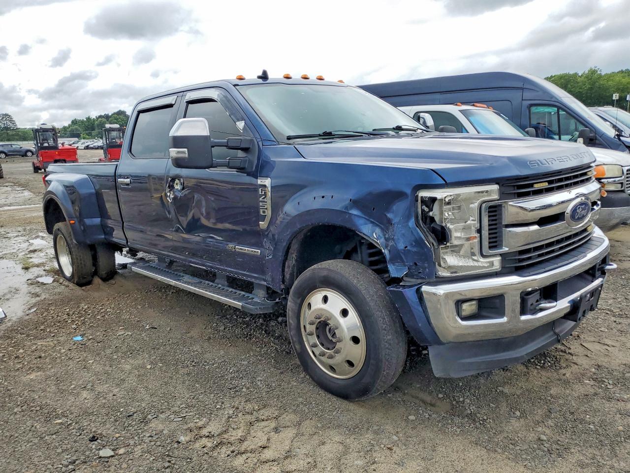 Ford F-450 Super Duty