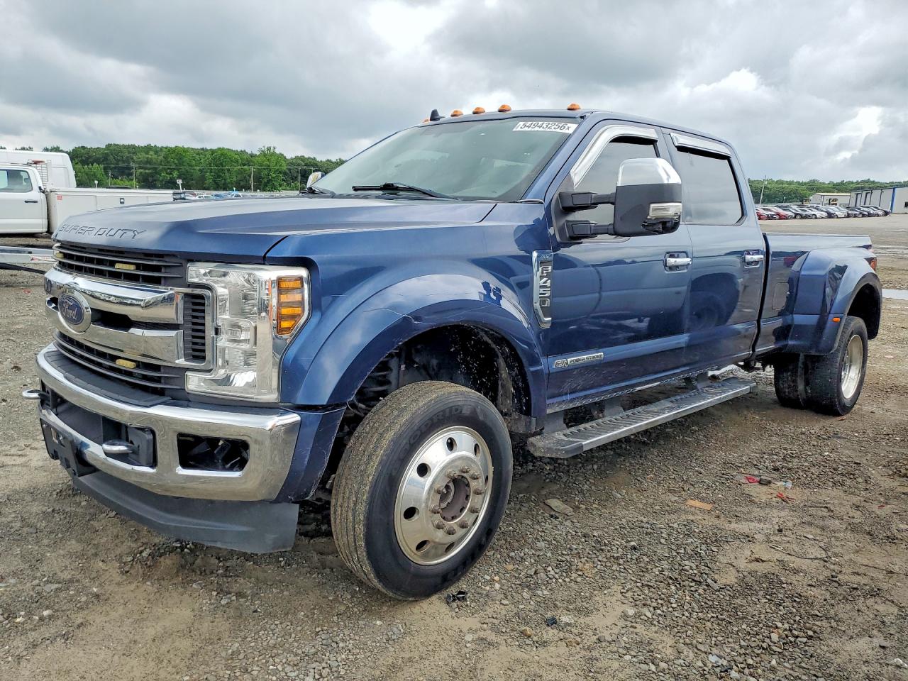 Salvage Ford F-450 Image