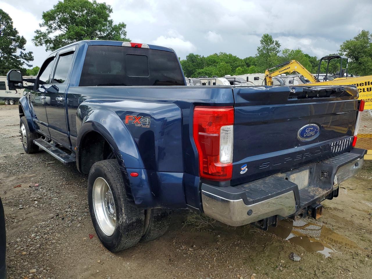 Ford F-450 Super Duty