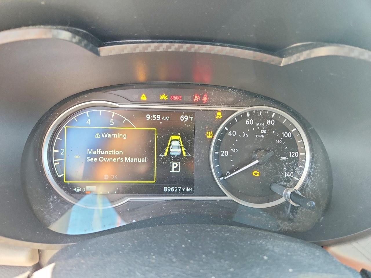 Nissan Versa Sv